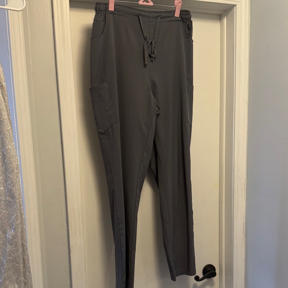 Women’s scrub pants